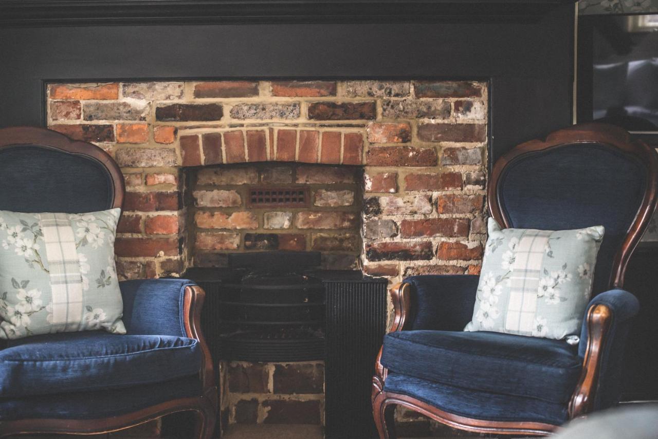 Jeakes House Bed & Breakfast Rye Luaran gambar The fireplace in the living room